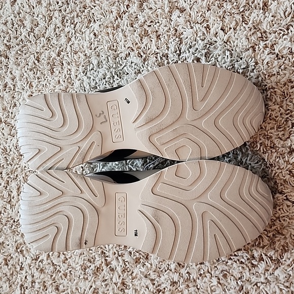 GUESS LOS ANGELES WOMEN SHOES - Picture 4 of 6